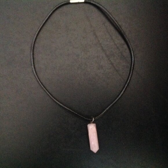Retro Rose Quartz Crystal Pendant/Necklace - Picture 1 of 3